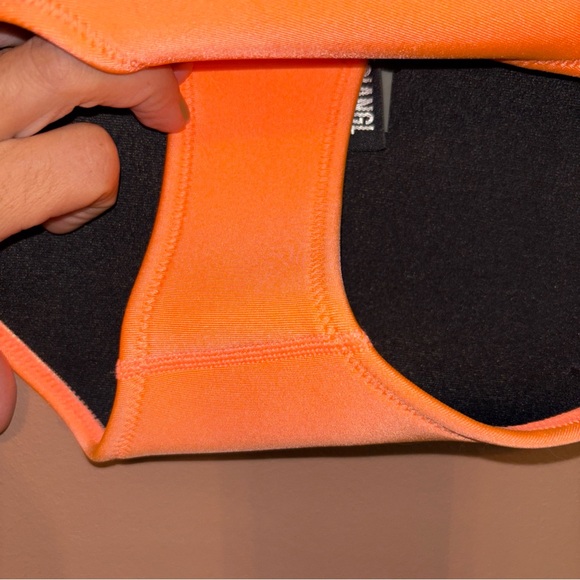 TRIANGL - Peach Bikini Scuba Bottom size Small - Picture 5 of 9